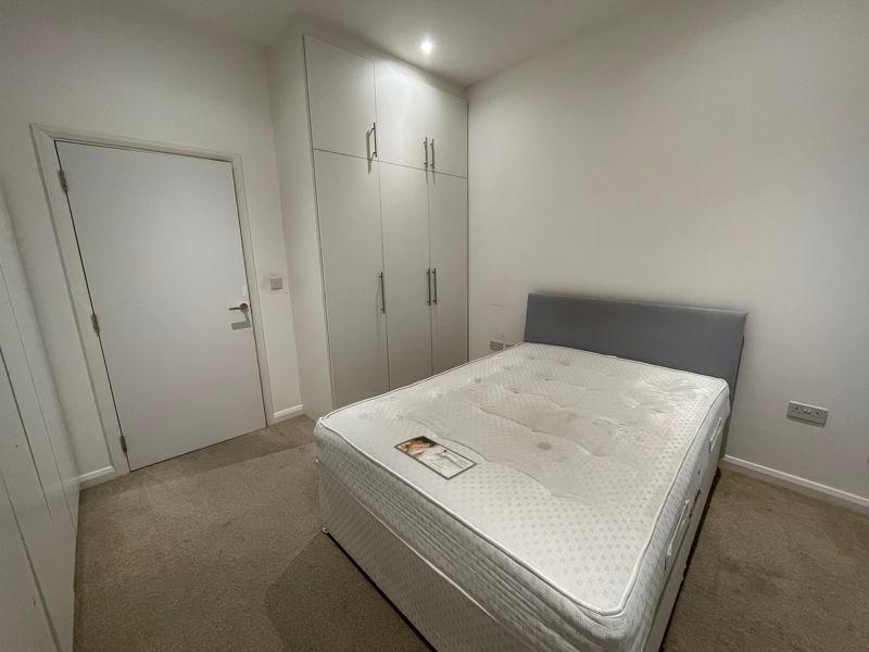 1 bed flat for sale in Brannigan Way, Edgware HA8, £310,000