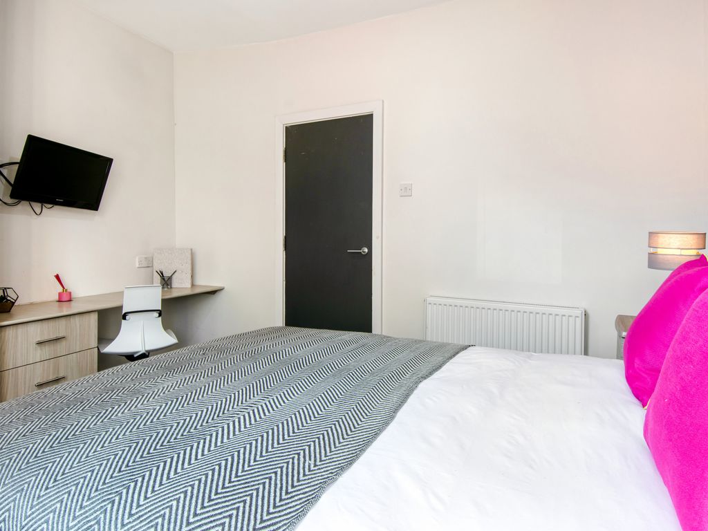8 bed terraced house to rent in Monk Bridge Terrace, Leeds LS6, £529 pppm