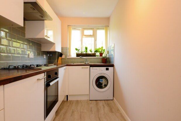 2 bed maisonette to rent in Swallows Oak, Abbots Langley WD5, £1,600 pcm