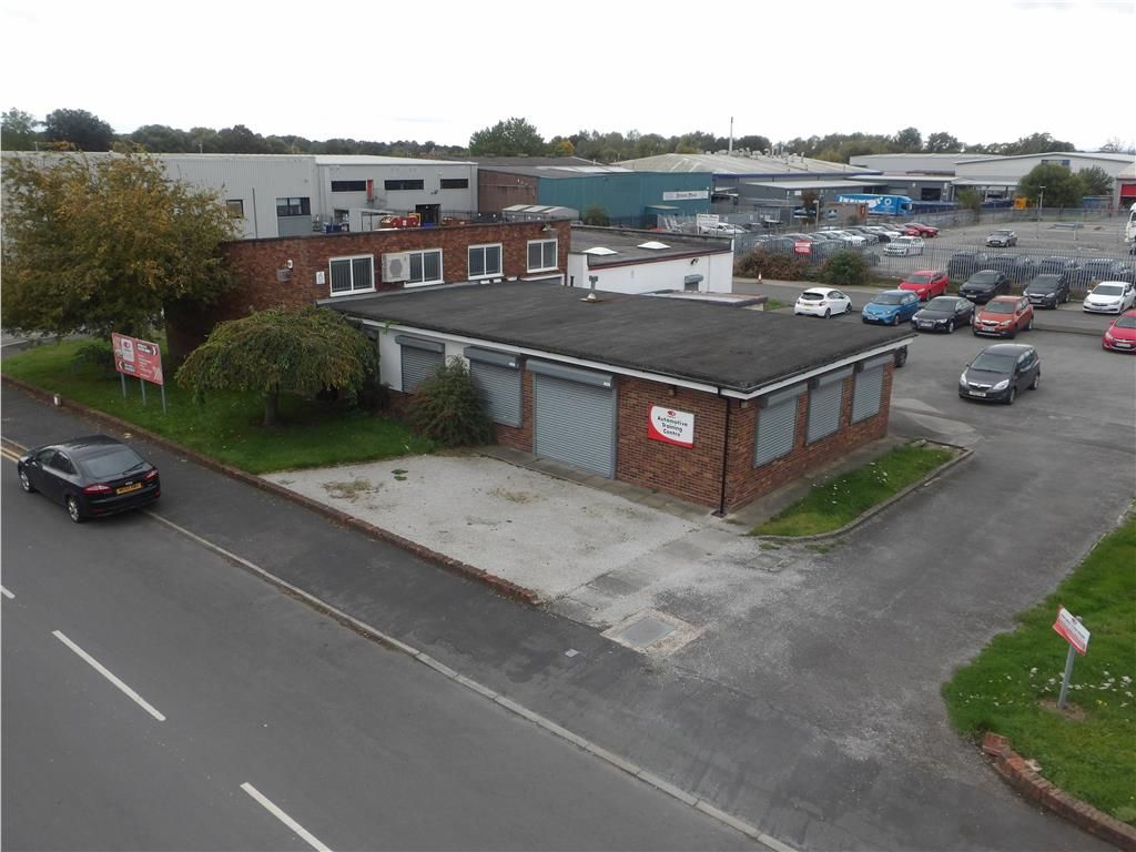 Industrial to let in 14 Knutsford Way, Sealand Industrial Estate, Chester, Cheshire CH1, £30,000 pa