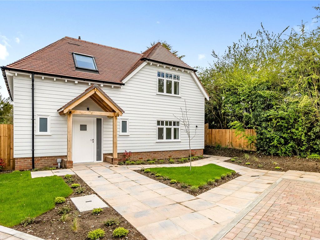 New home, 3 bed detached house for sale in Bower Lane, Eynsford, Dartford DA4, £895,000