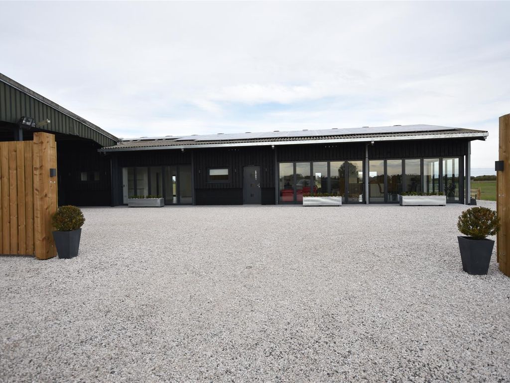 Commercial property to let in Blackford Bridge Farm, Sibthorpe, Newark NG23, £14,000 pa