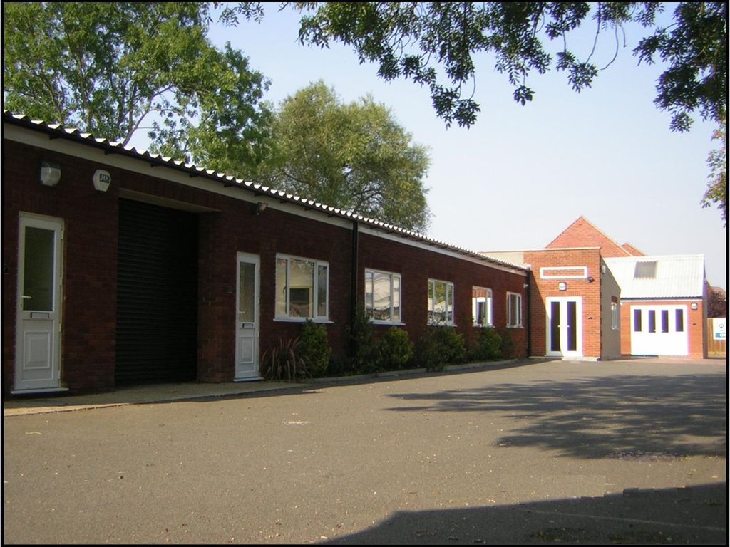 Office to let in Furtho Court, Old Stratford MK19, £33,250 pa