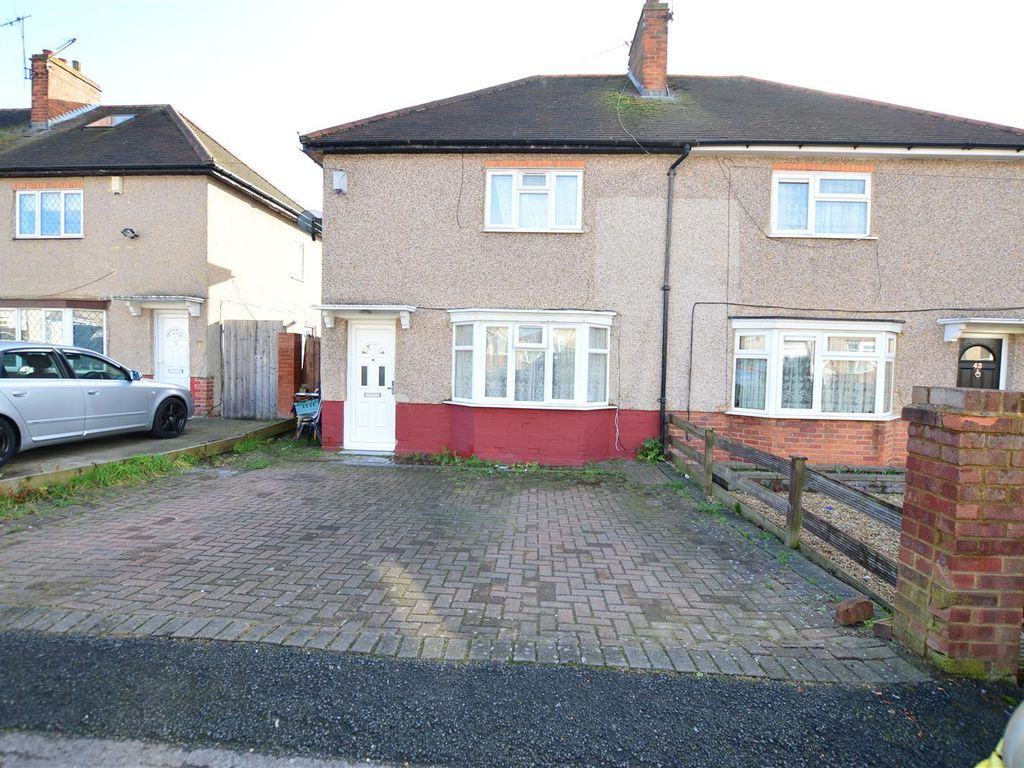 3 bed semi-detached house for sale in Faraday Road, Slough, Slough SL2, £425,000