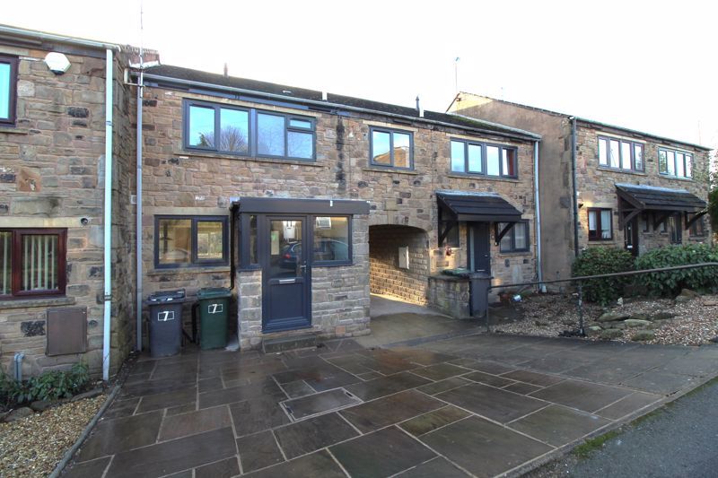 3 bed town house to rent in Brookside, Wakefield Road, Denby Dale HD8, £1,000 pcm