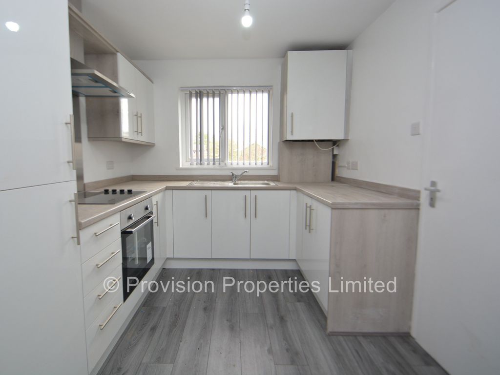 4 bed town house to rent in Well Close Rise, City Centre, Leeds LS2, £1,993 pcm