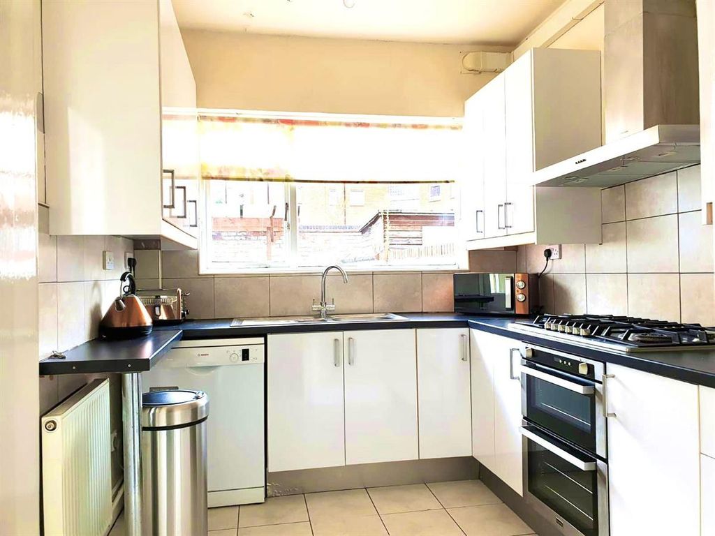 7 bed terraced house to rent in Castle Boulevard, Nottingham NG7, £607 pppm