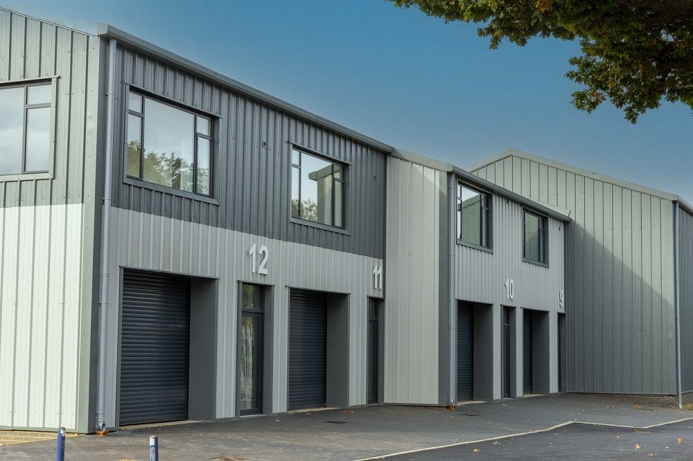 Warehouse to let in Brownfields, Welwyn Garden City AL7, £21,500 pa