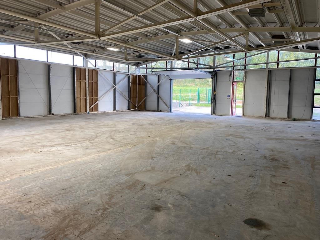 Light industrial to let in Unit 2 Mirage Business Park, Moorland Road, Burslem, Stoke On Trent, Staffordshire ST6, Non quoting