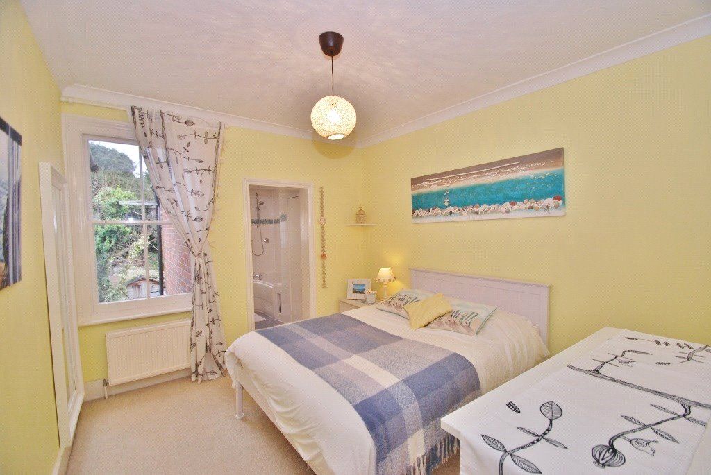 2 bed terraced house for sale in Moor Road, Chesham, Buckinghamshire HP5, £385,000