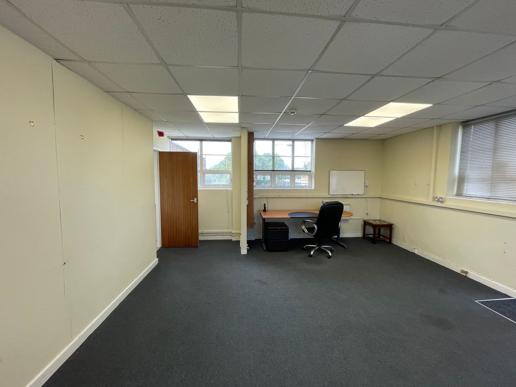 Office to let in First Floor Office, 26A Whitebridge Industrial Estate, Whitebridge Way, Stone ST15, £4,250 pa