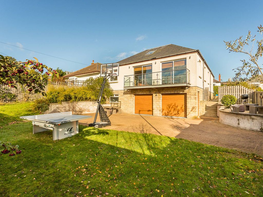 6 bed detached house for sale in Oakbank Crescent, Perth PH1, £525,000