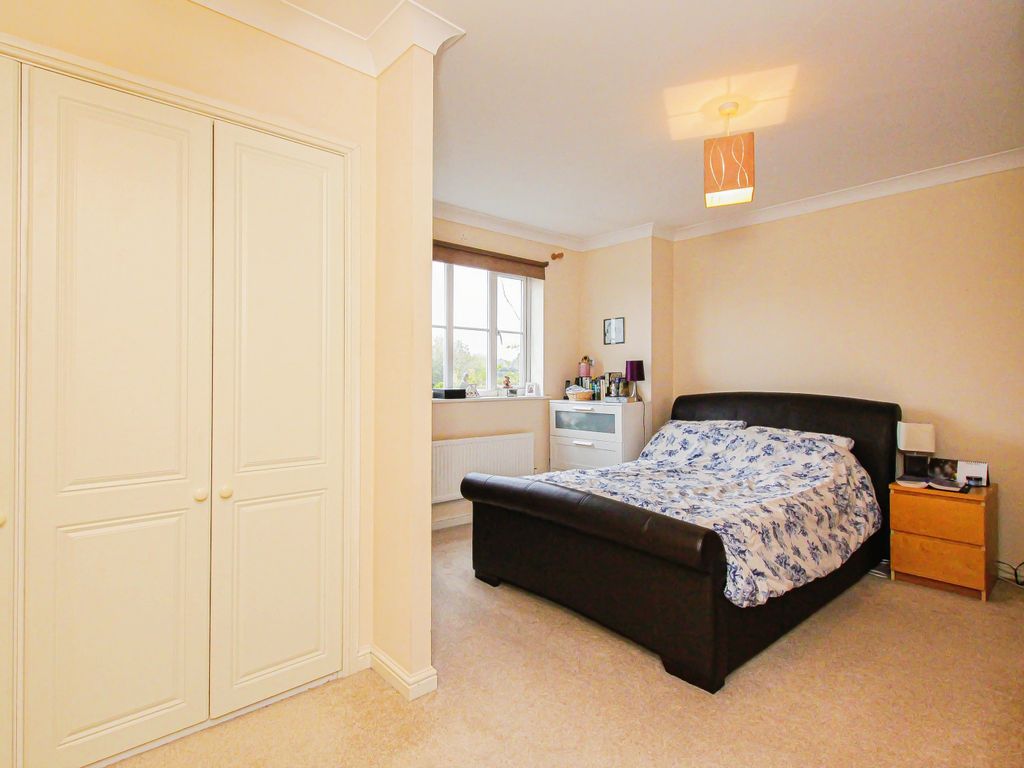 4 bed link-detached house for sale in Furlong Way, Cambridge CB23, £650,000