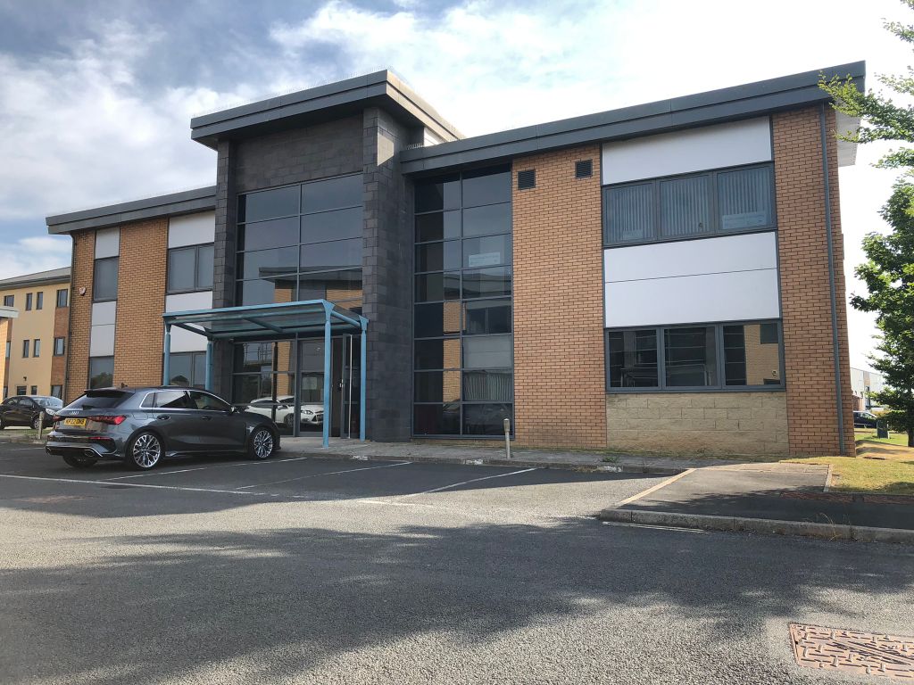 Office to let in Thurston Road, Northallerton DL6, £22,250 pa