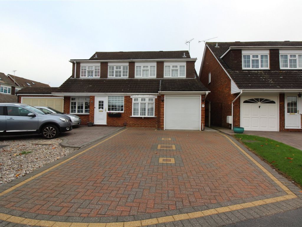4 bed semi-detached house to rent in The Cobbles, Cranham, Upminster RM14, £2,100 pcm