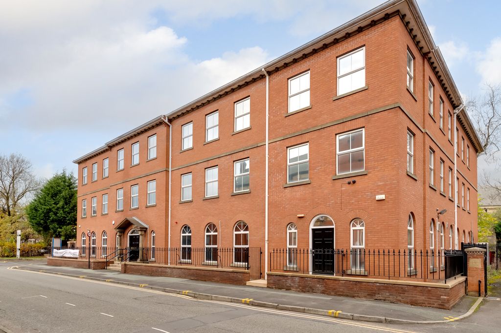 Office to let in St Peters House, Silverwell Street, Bolton, Greater Manchester BL1, £3,676 pa