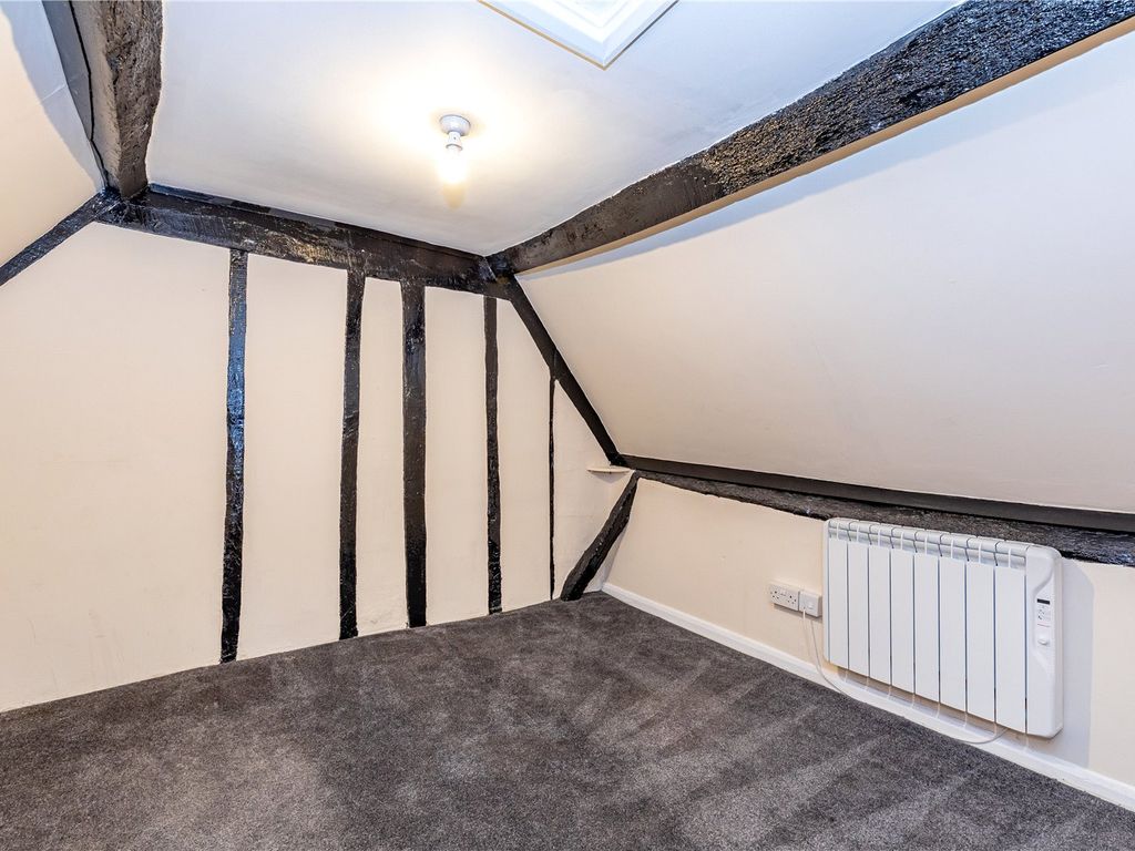 2 bed terraced house for sale in Manor Street, Buckingham MK18, £195,000