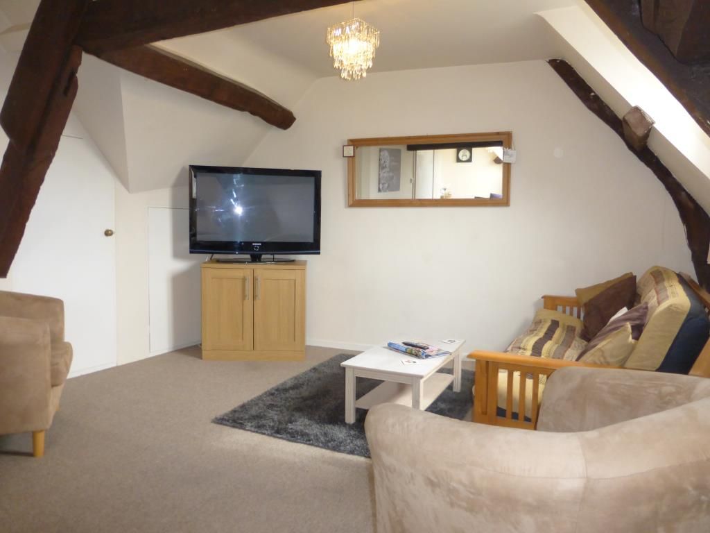 1 bed flat to rent in The Hundred, Fordingbridge SP6, £725 pcm