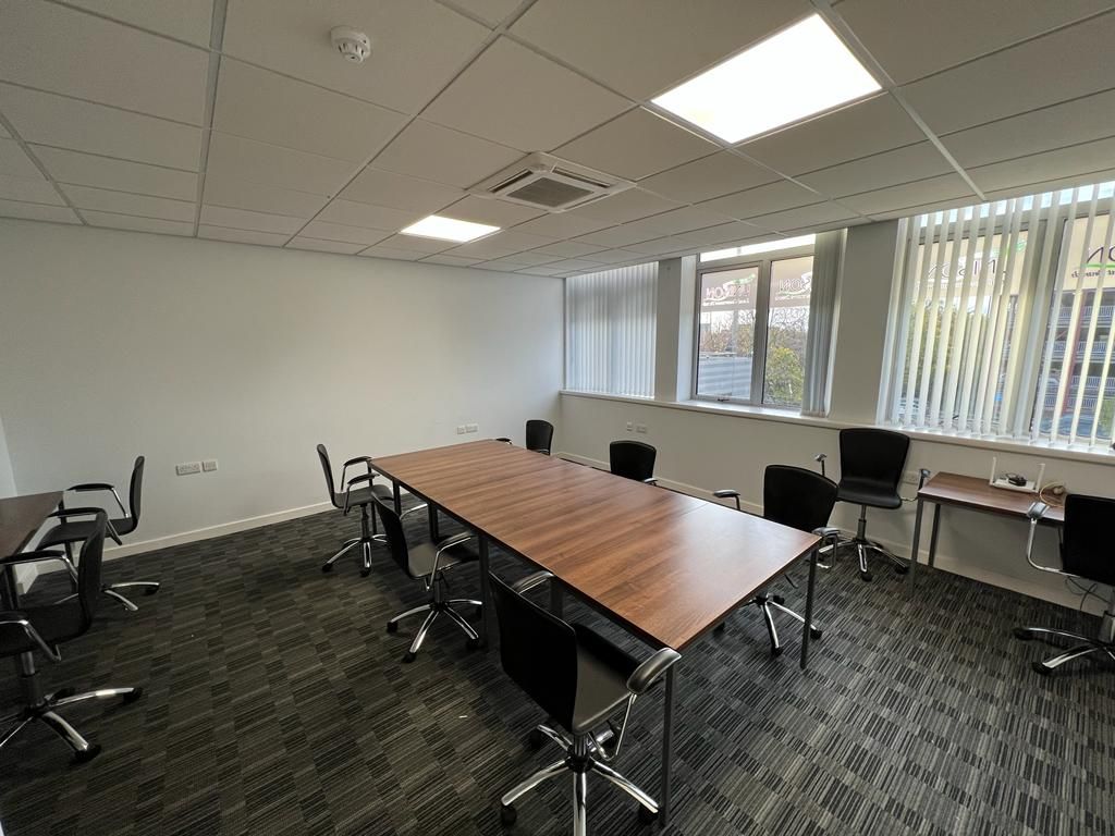 Office to let in Linthorpe Rd, Middlesbrough TS1, £4,800 pa
