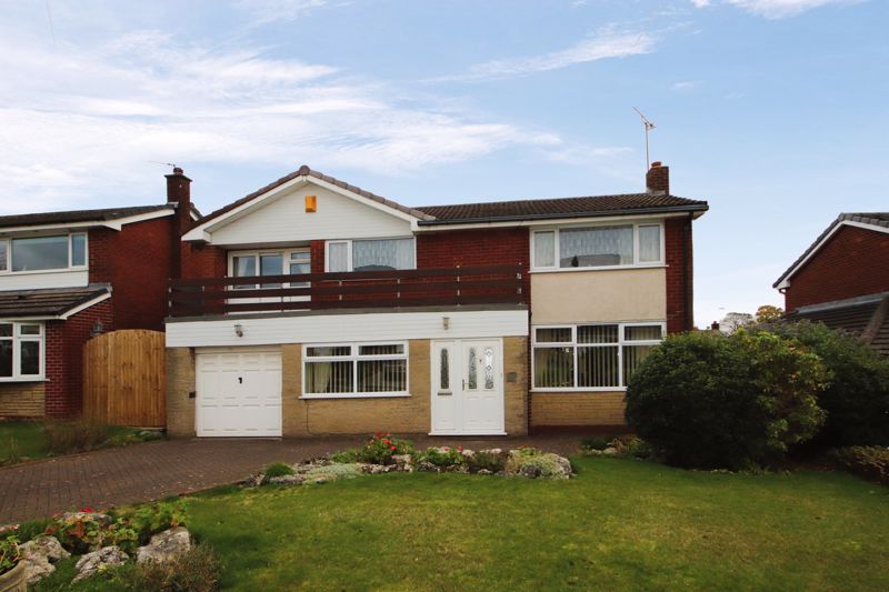 4 bed detached house for sale in Heapy Close, Bury BL8, £389,995