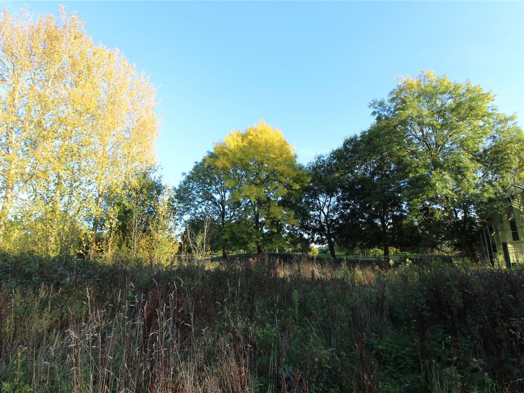 Land for sale in Coxtie Green Road, Pilgrims Hatch CM14, £540,000