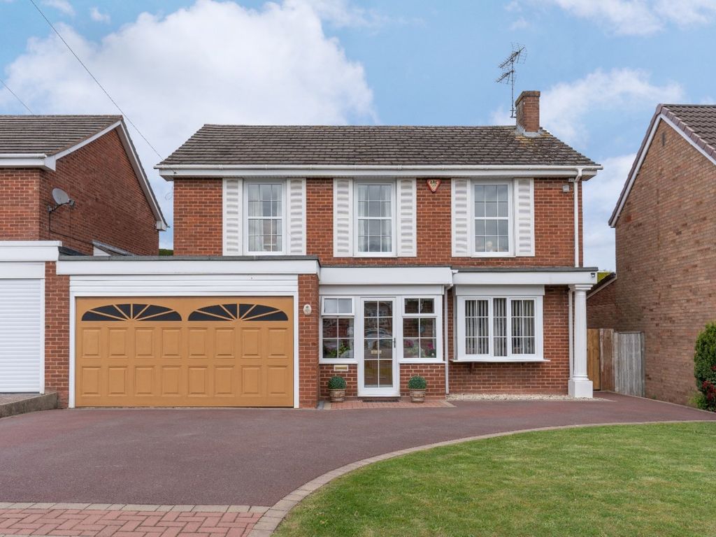 4 bed detached house for sale in Callow Hill Road, Alvechurch B48, £575,000