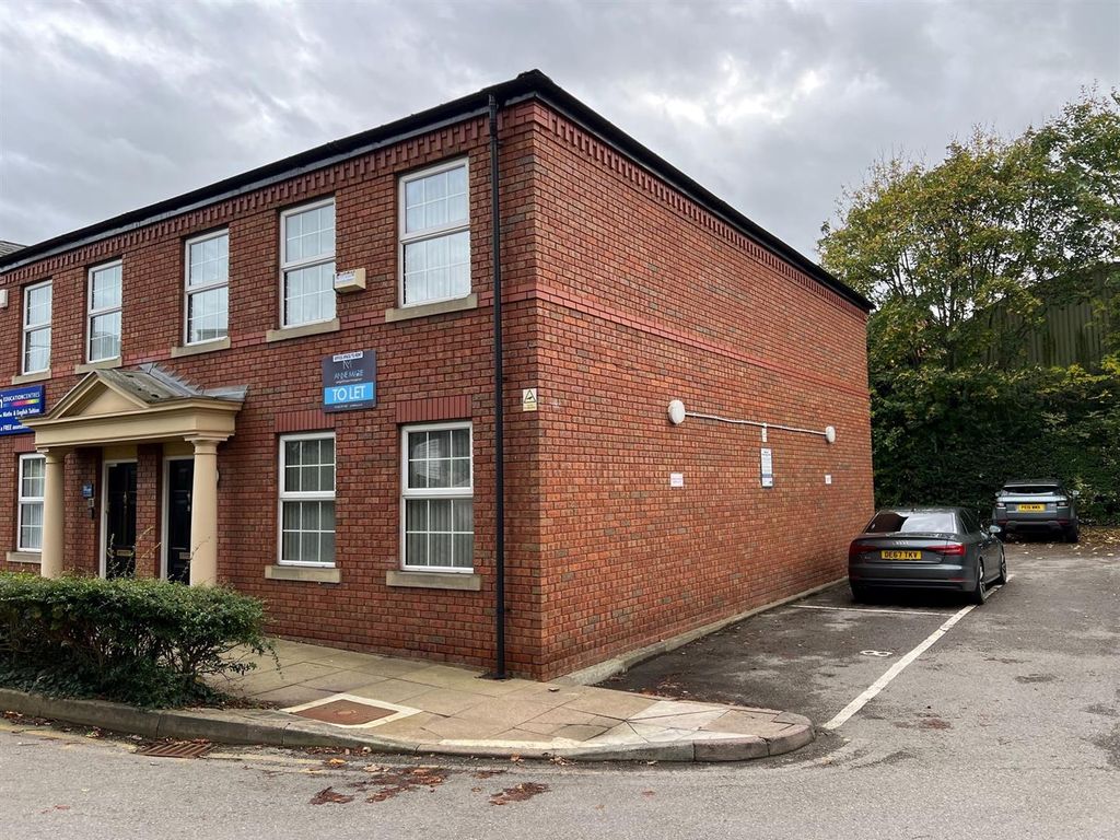 Office to let in 8 Chantry Court, Forge Street, Crewe, Cheshire CW1, £10,000 pa