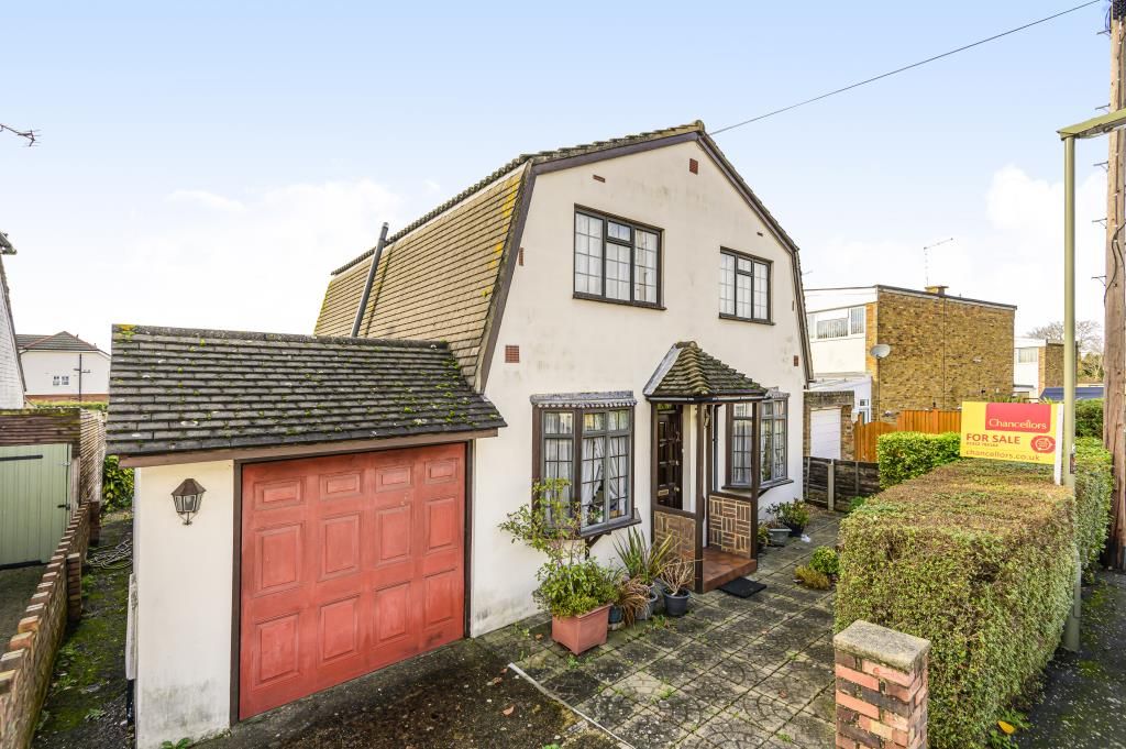 4 bed detached house for sale in Ashford, Surrey TW15, £550,000