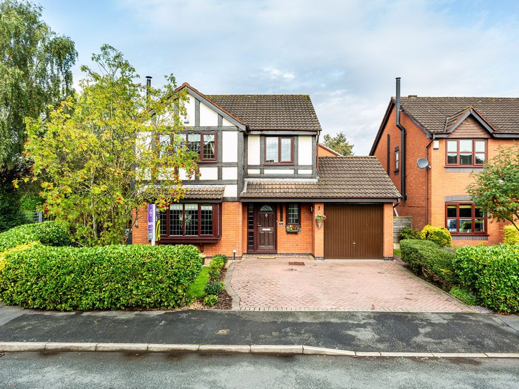 4 bed detached house for sale in Broadwell Drive, Leigh WN7, £390,000