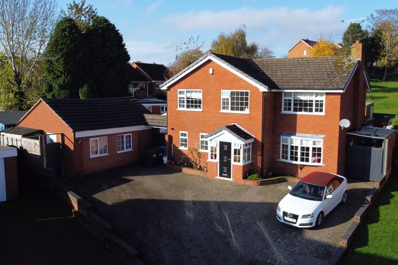 5 bed detached house for sale in South Staffordshire, Kinver, Off Hyde Lane, Hyde Close DY7, £850,000