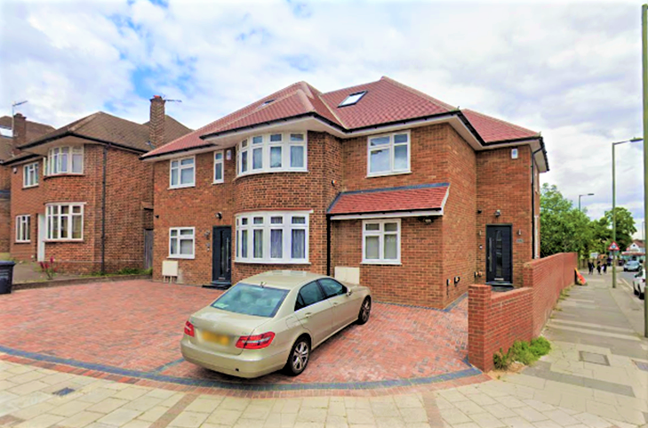 5 bed detached house to rent in Queens Way, London NW4, £4,498 pcm