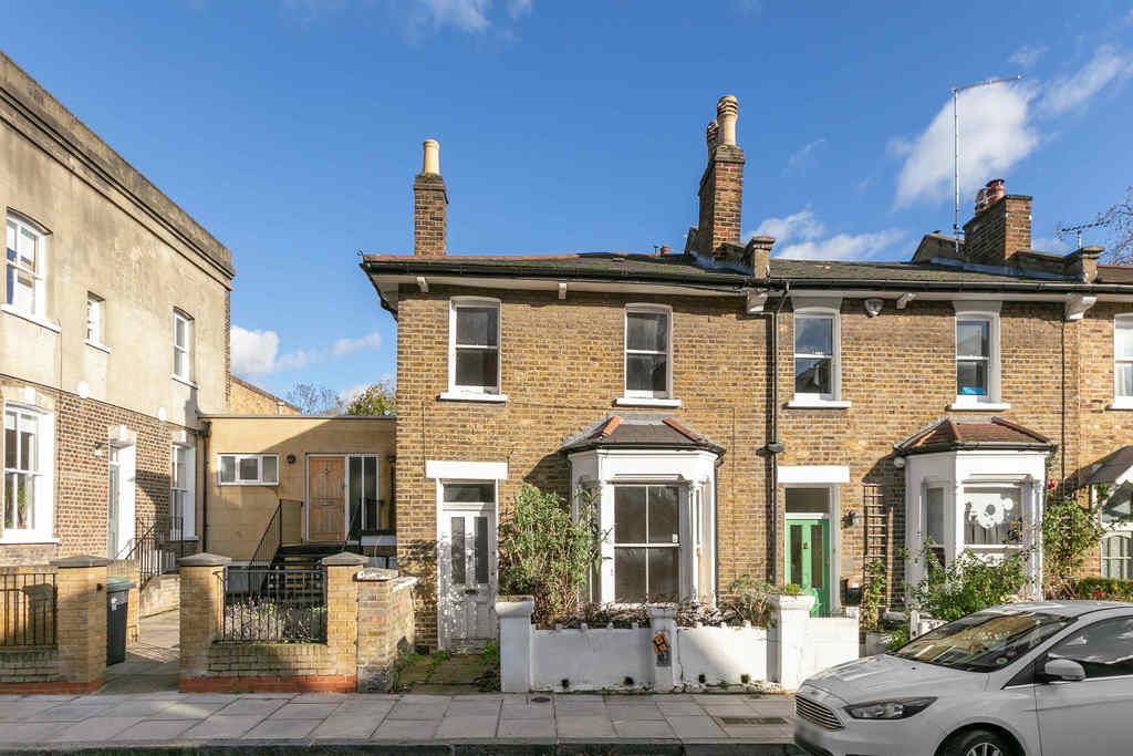 3 bed end terrace house for sale in Holmesdale Road, London N6, £1,000,000