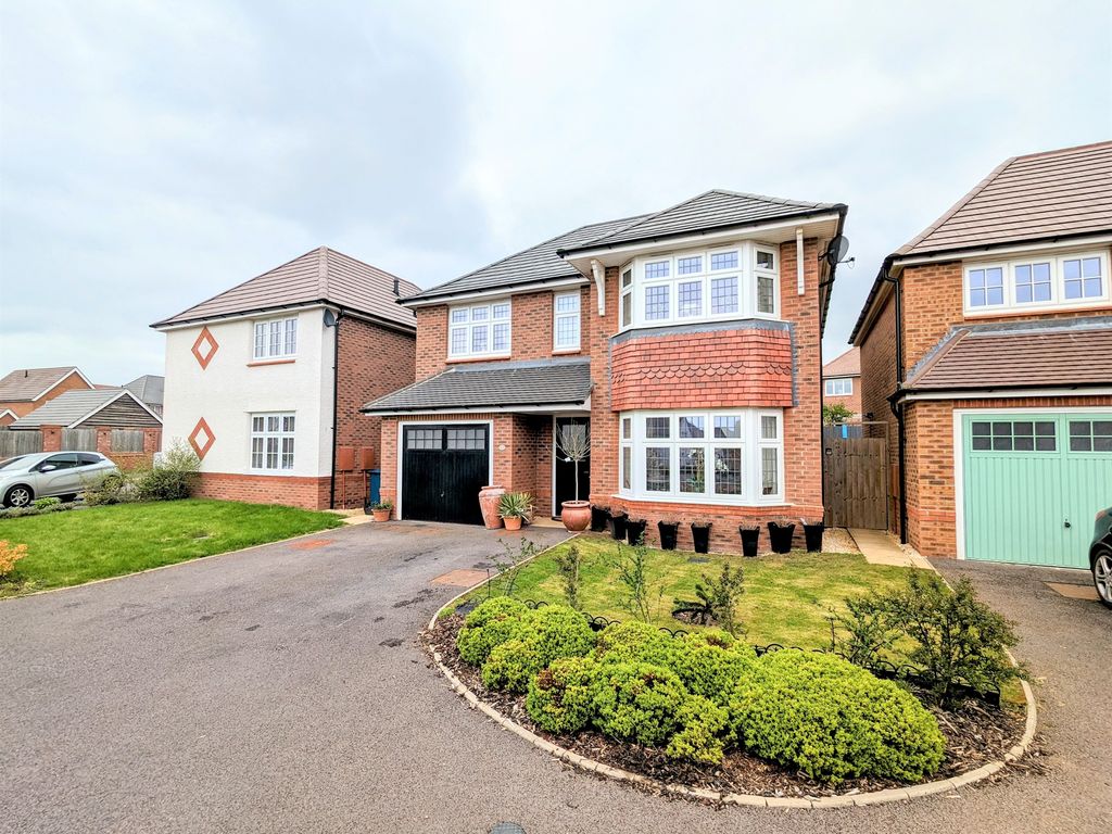 4 bed detached house for sale in Northburgh Avenue, Stafford ST18, £410,000