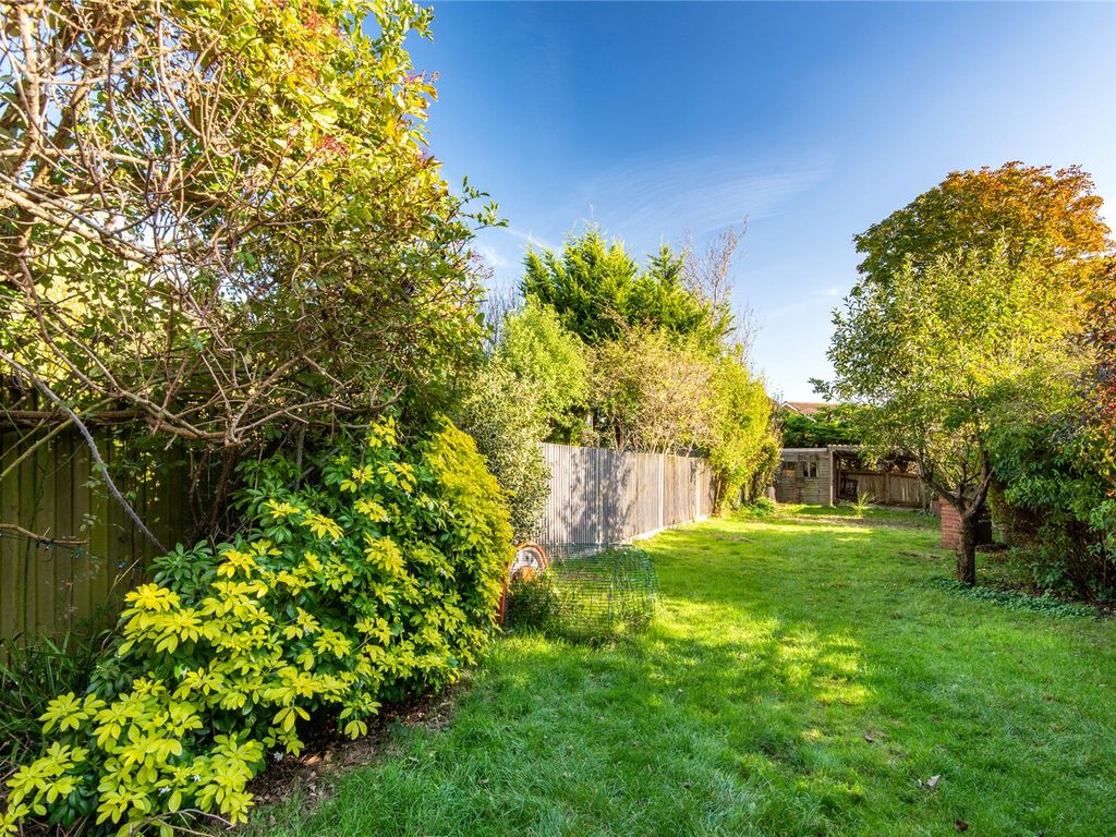 3 bed terraced house for sale in Sandringham Drive, Hove BN3, £600,000