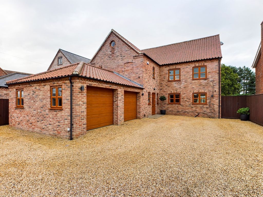 6 bed detached house for sale in The Causeway, Stow Bridge, King's Lynn PE34, £630,000