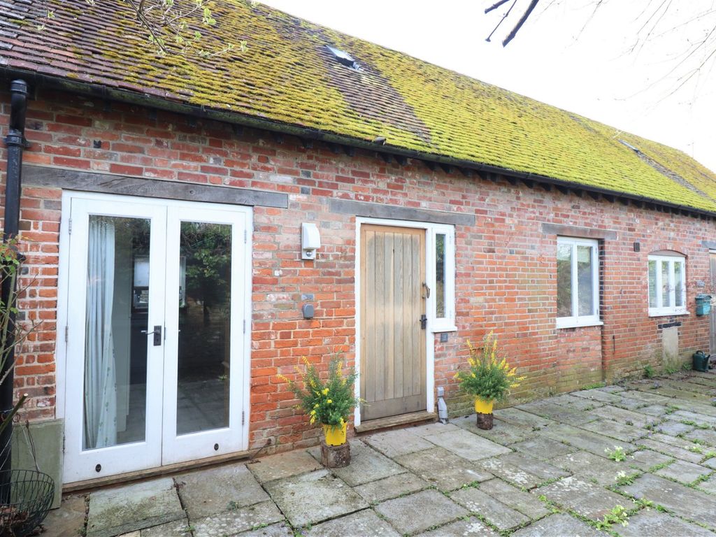 2 bed semi-detached house for sale in The Old Bakery, Broad Street, Alresford SO24, £350,000