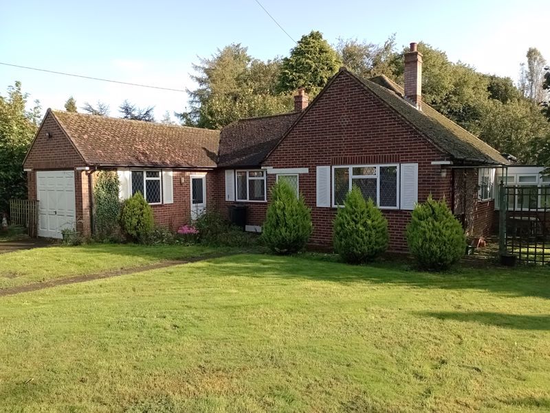 2 bed detached bungalow for sale in Ibstone, High Wycombe HP14, £765,000