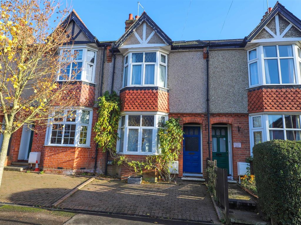 4 bed terraced house for sale in Hilliard Road, Northwood HA6, £600,000