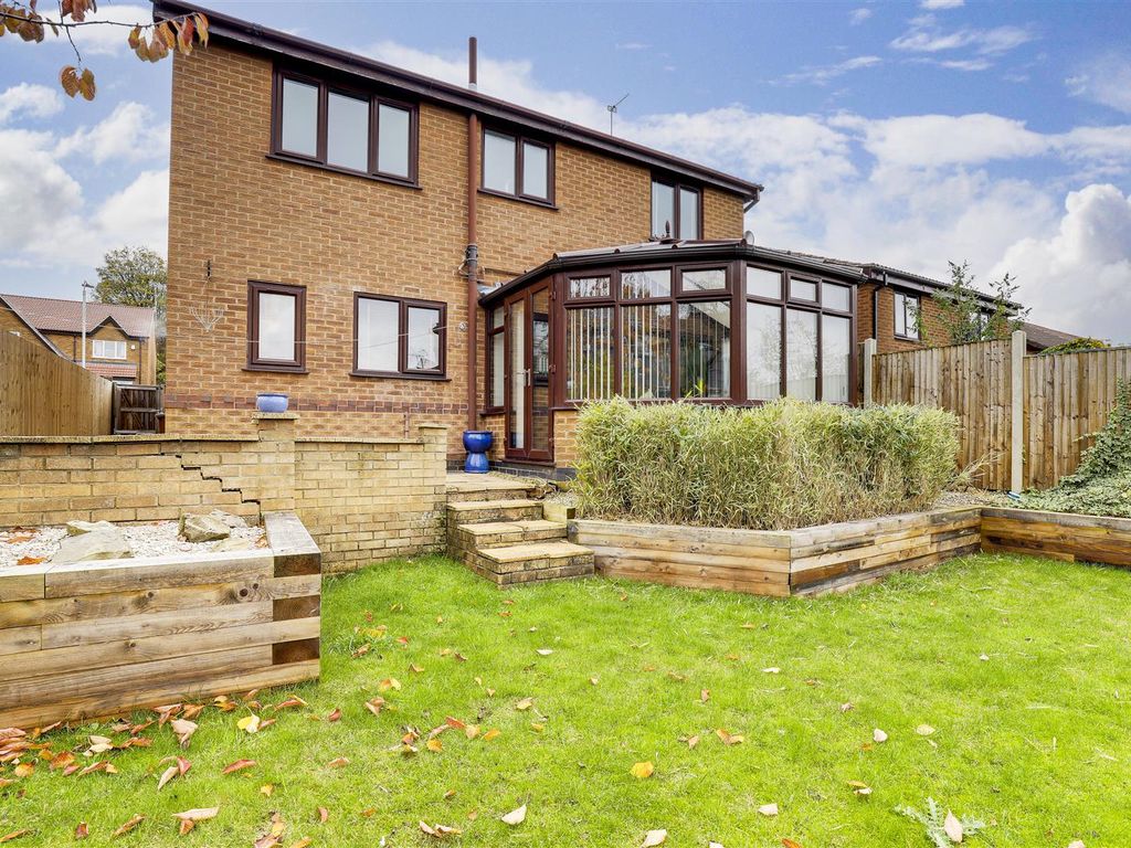 5 bed detached house for sale in Shotton Drive, Arnold, Nottinghamshire NG5, £425,000
