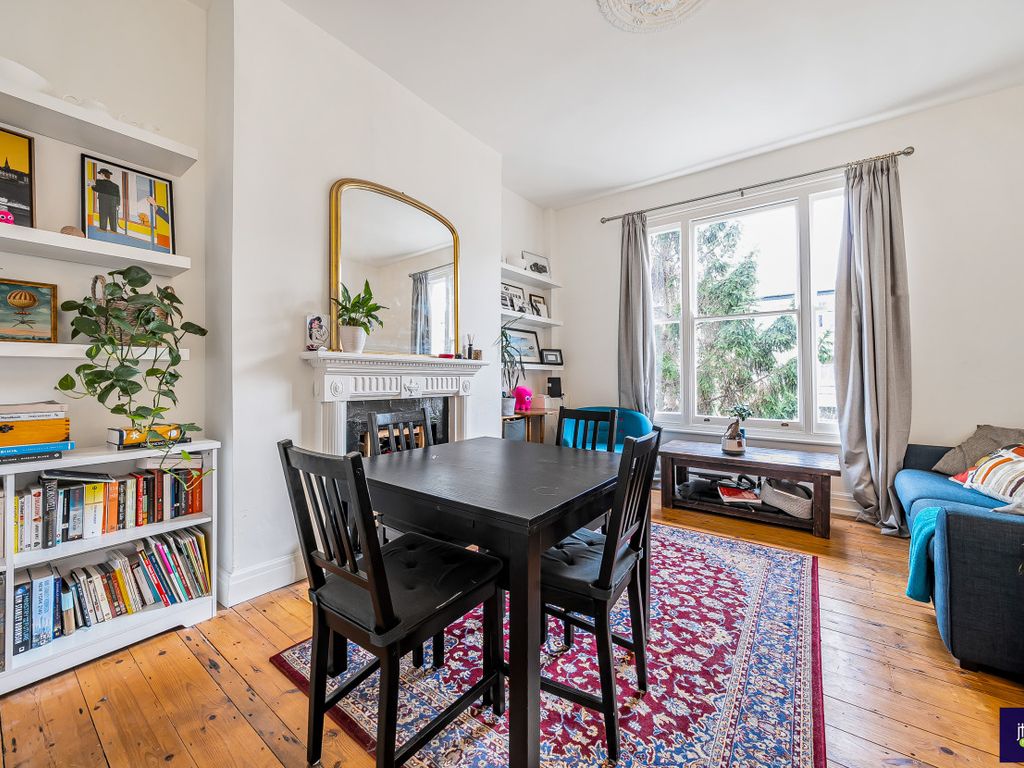 1 bed flat for sale in St. John's Grove, London N19, £475,000