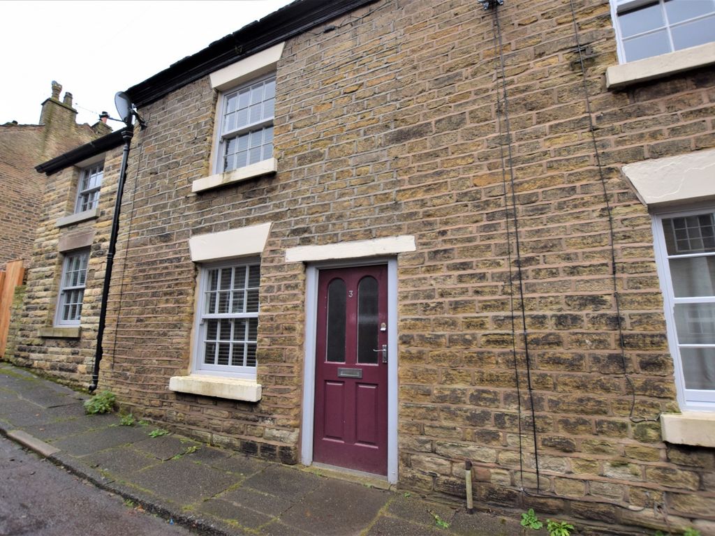2 bed terraced house to rent in Silver Street, Bollington, Macclesfield SK10, £1,250 pcm