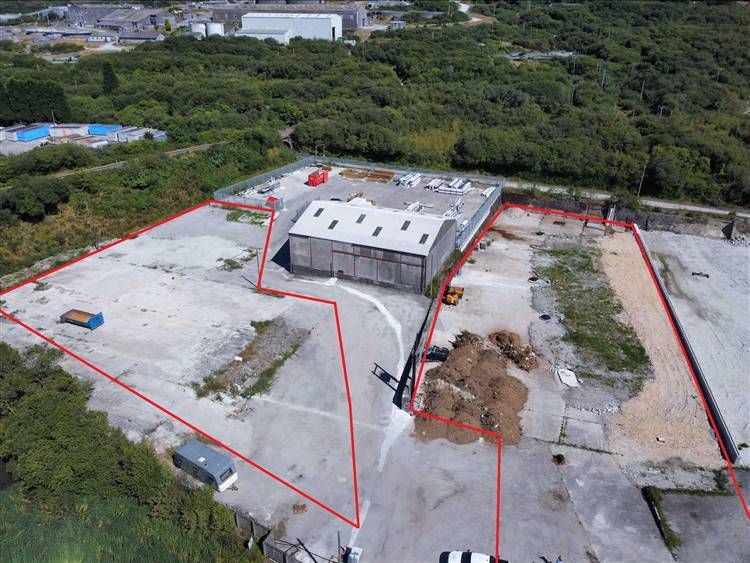 Commercial property to let in Fernleigh Industrial Estate, Drinnick Road, Nanpean PL26, £10,000 pa