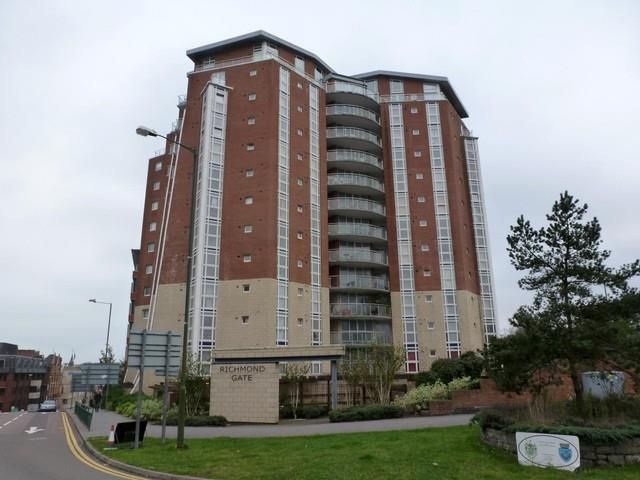 1 bed flat to rent in Richmond Hill Drive, Bournemouth BH2, £1,050 pcm