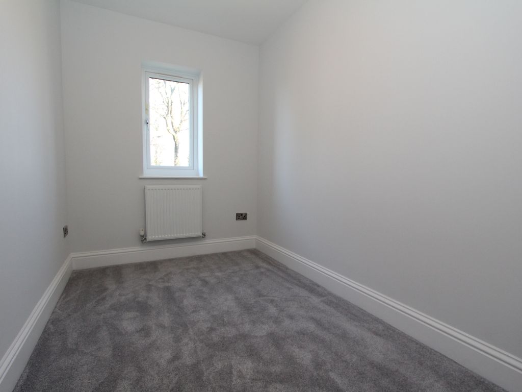 3 bed town house to rent in Housley Lane, Chapeltown, Sheffield S35, £1,295 pcm