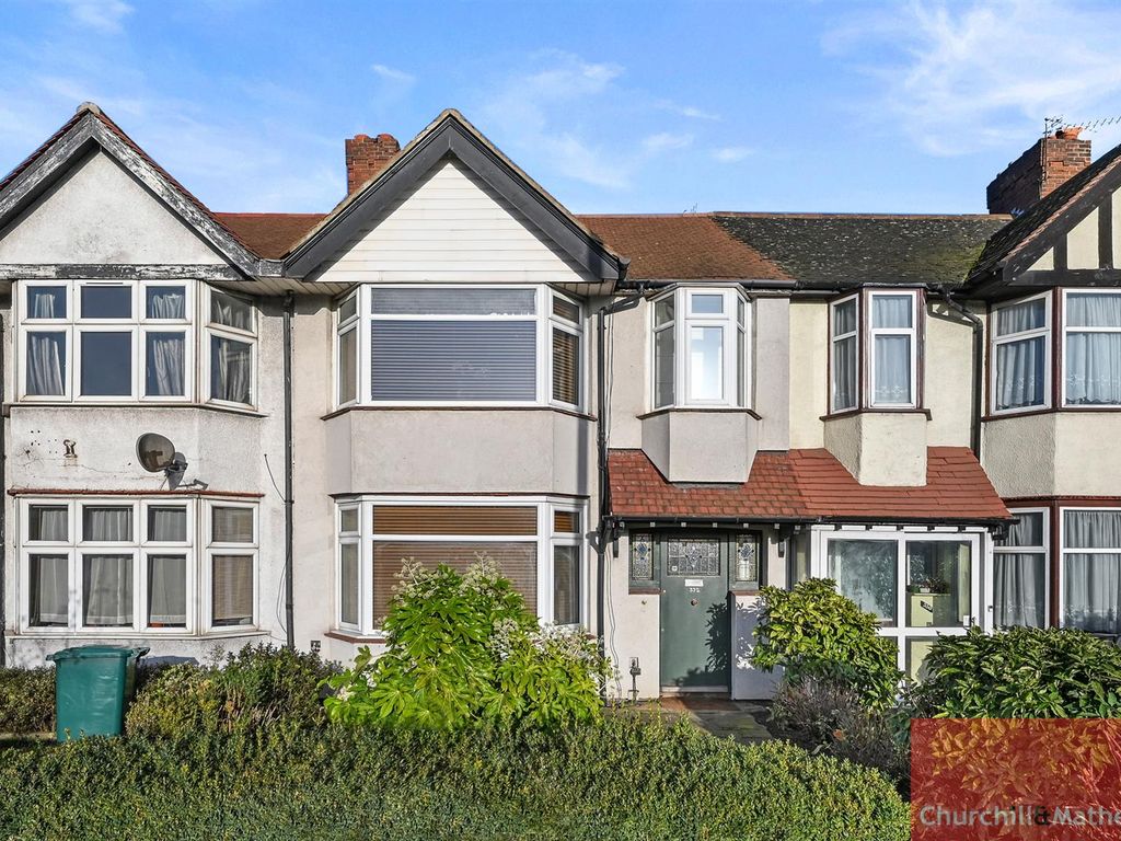 4 bed property for sale in Western Avenue, London W3, £675,000