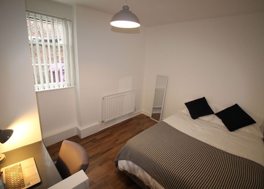 10 bed town house to rent in Duke Street, Liverpool, Merseyside L1, £520 pcm