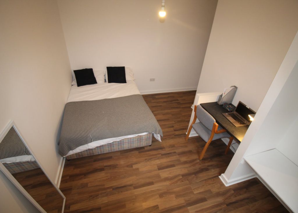 10 bed town house to rent in Duke Street, Liverpool, Merseyside L1, £520 pcm
