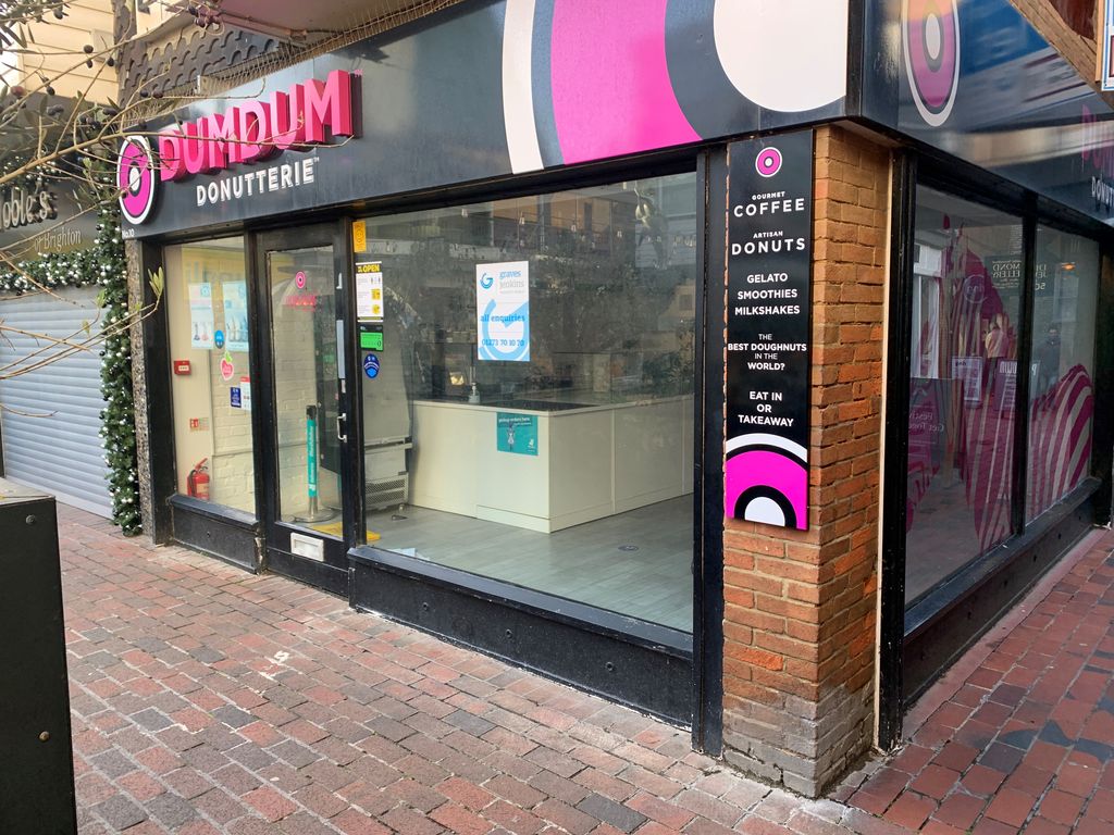 Retail premises to let in Brighton Square, Brighton BN1, £24,000 pa