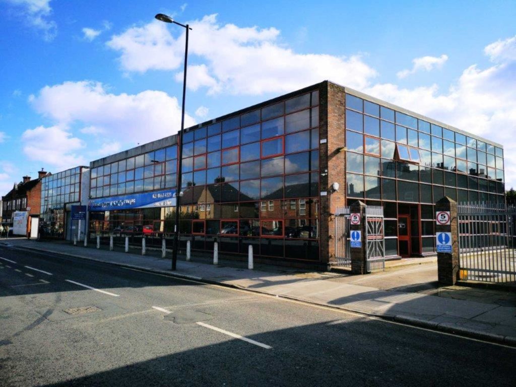 Office to let in Windmill Road, Croydon CR0, £2,400 pa