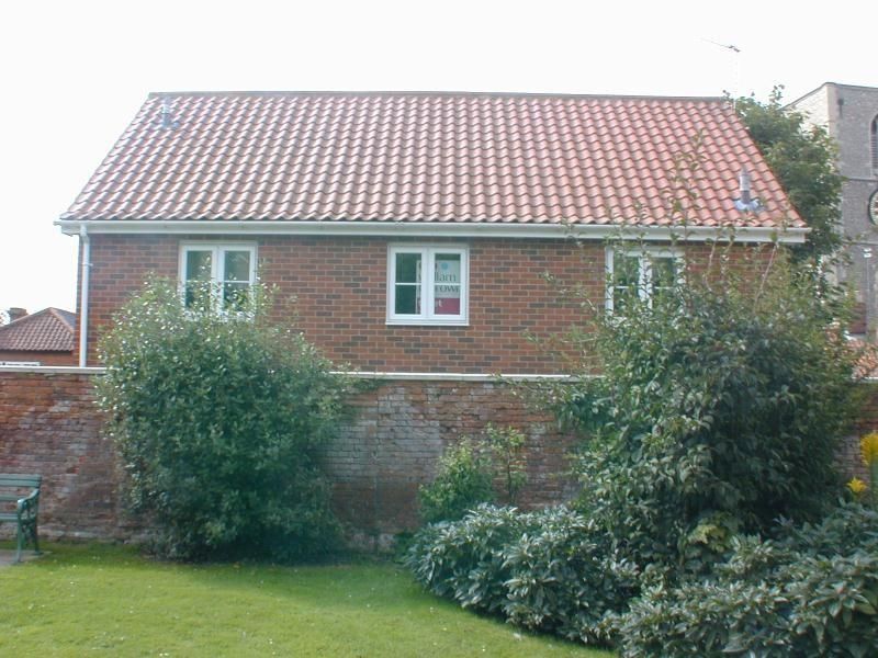 2 bed property to rent in Coach House Close, St Witburga Lane, Dereham NR19, £750 pcm